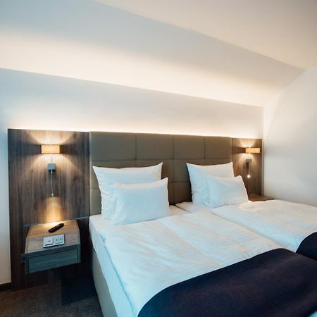 Hotel Schmachtendorf أوبيرهاوزين المظهر الخارجي الصورة
