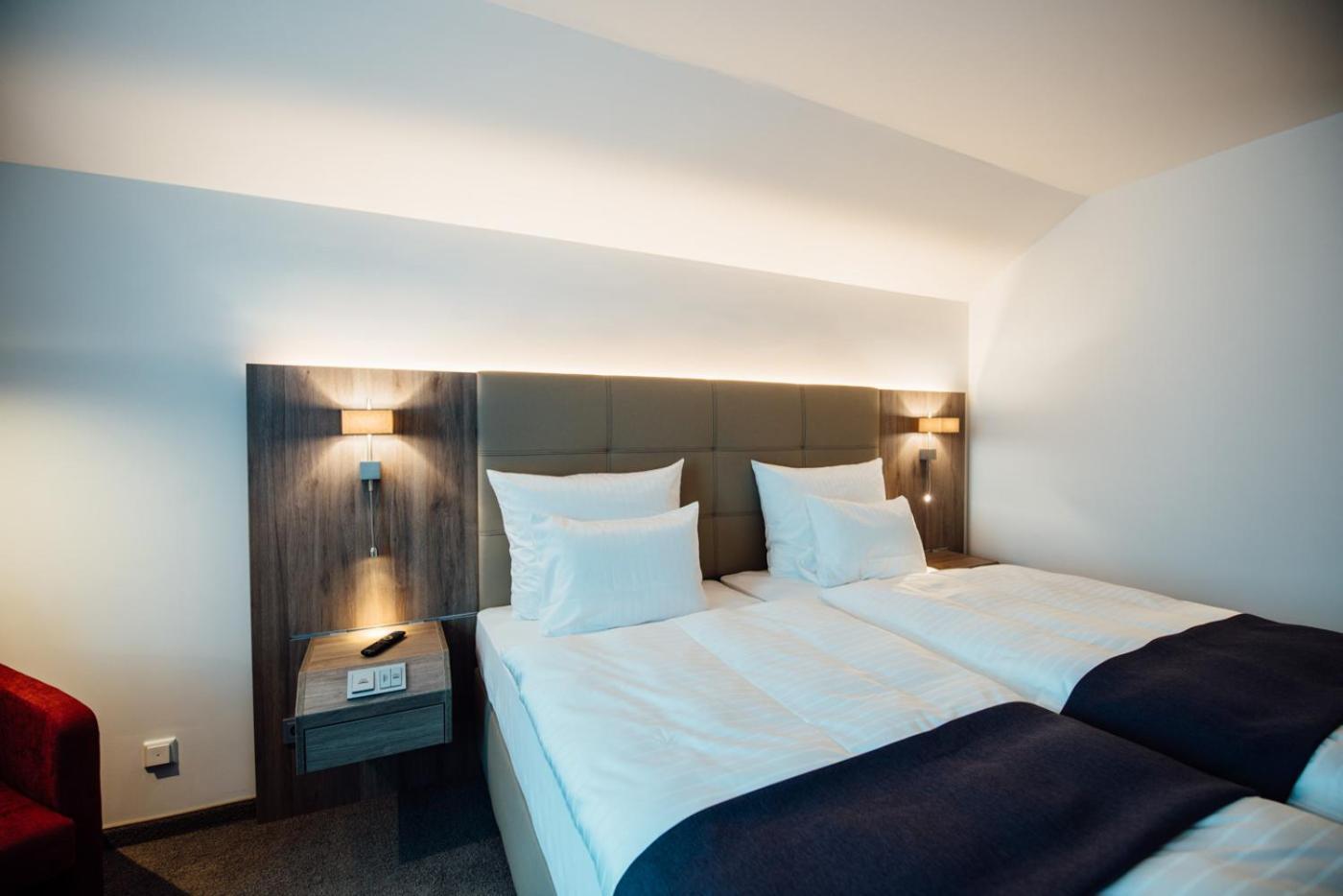 Hotel Schmachtendorf أوبيرهاوزين المظهر الخارجي الصورة